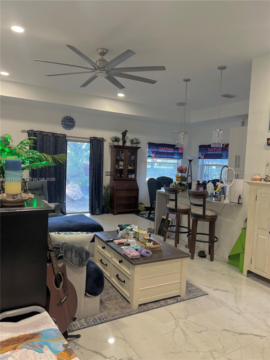 CINNAMON PLACE II - Residential Lease