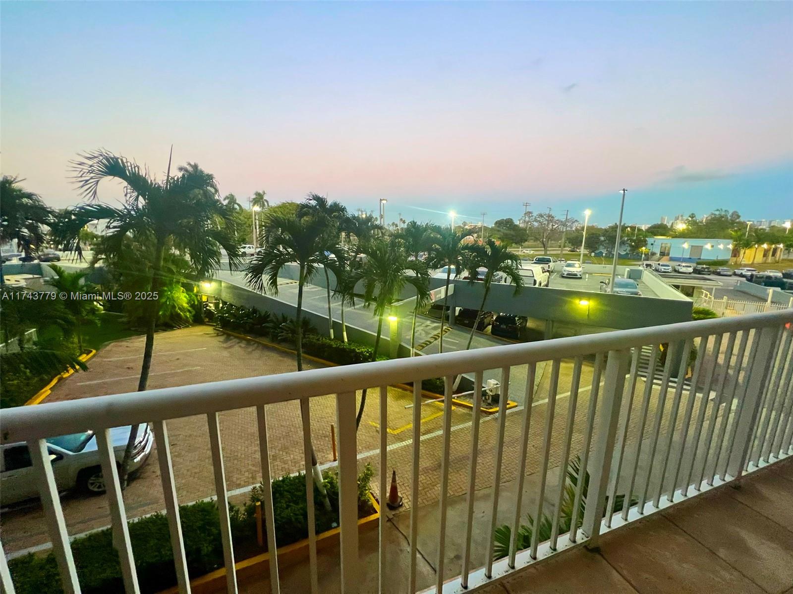 ISLA DEL MAR CONDO - Residential