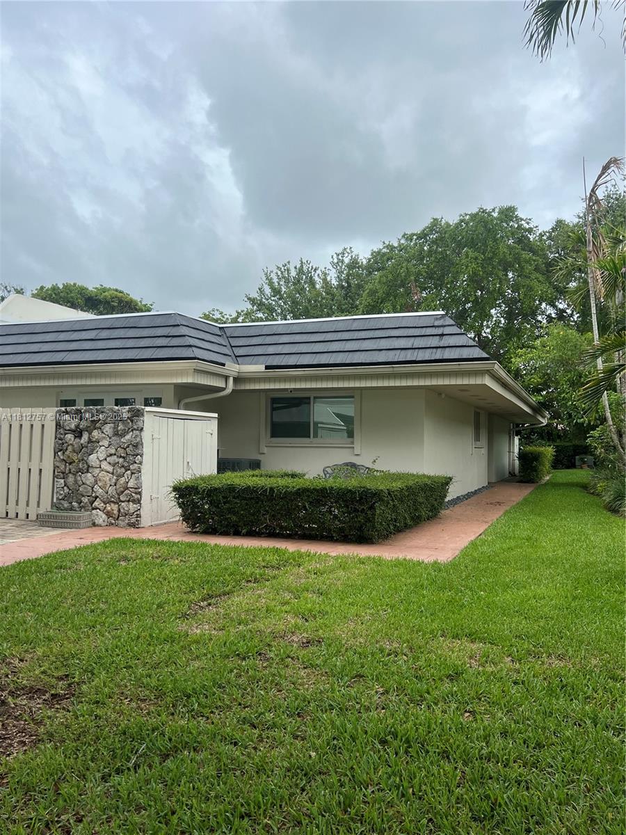 8110 Sw 83rd St, Miami, Broward County, Florida - 3 Bedrooms  
2 Bathrooms - 