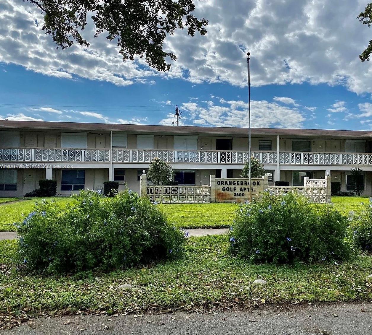 ORANGEBROOK GOLF APTS CON - Residential