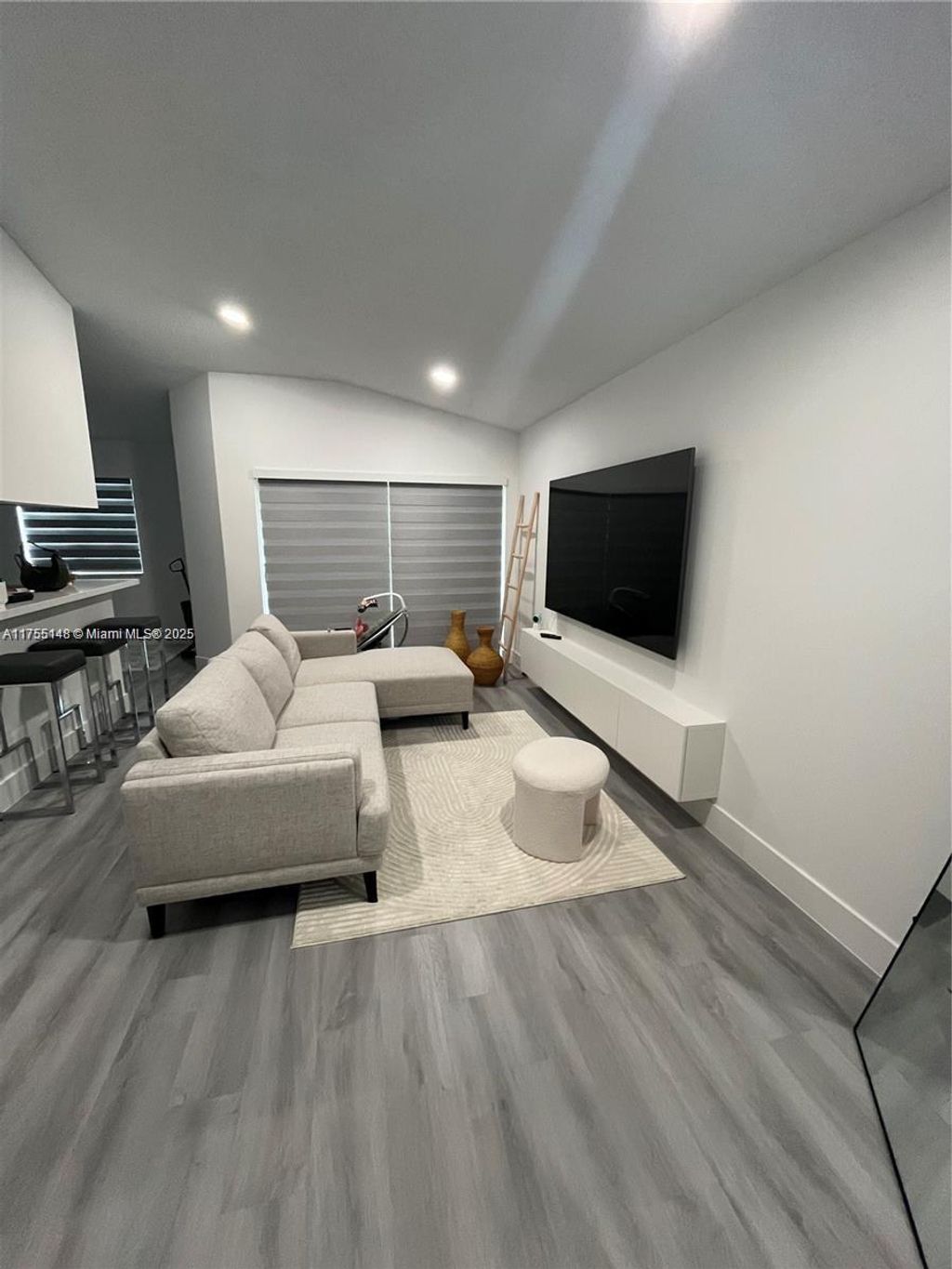 Photo of 9811 Westview Dr #922, Coral Springs, FL 33076 (MLS # A11755148)