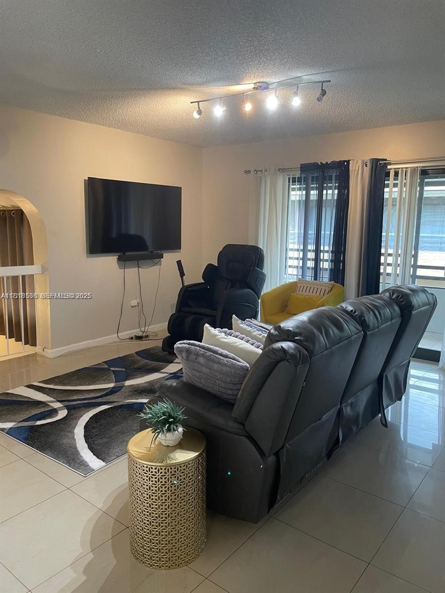 MISSIONWOOD AT MIRAMAR CO - Residential