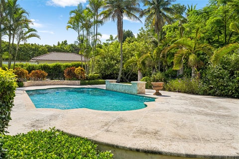 Tiny photo for 6600 SW 111th St, Pinecrest, FL 33156 (MLS # A12077084)