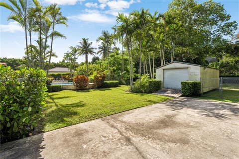 Tiny photo for 6600 SW 111th St, Pinecrest, FL 33156 (MLS # A12077084)