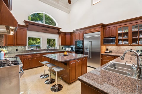 Tiny photo for 6600 SW 111th St, Pinecrest, FL 33156 (MLS # A12077084)