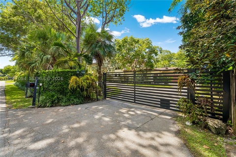 Tiny photo for 6600 SW 111th St, Pinecrest, FL 33156 (MLS # A12077084)