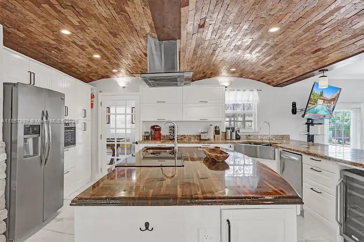 DANIA HEIGHTS - Residential Lease