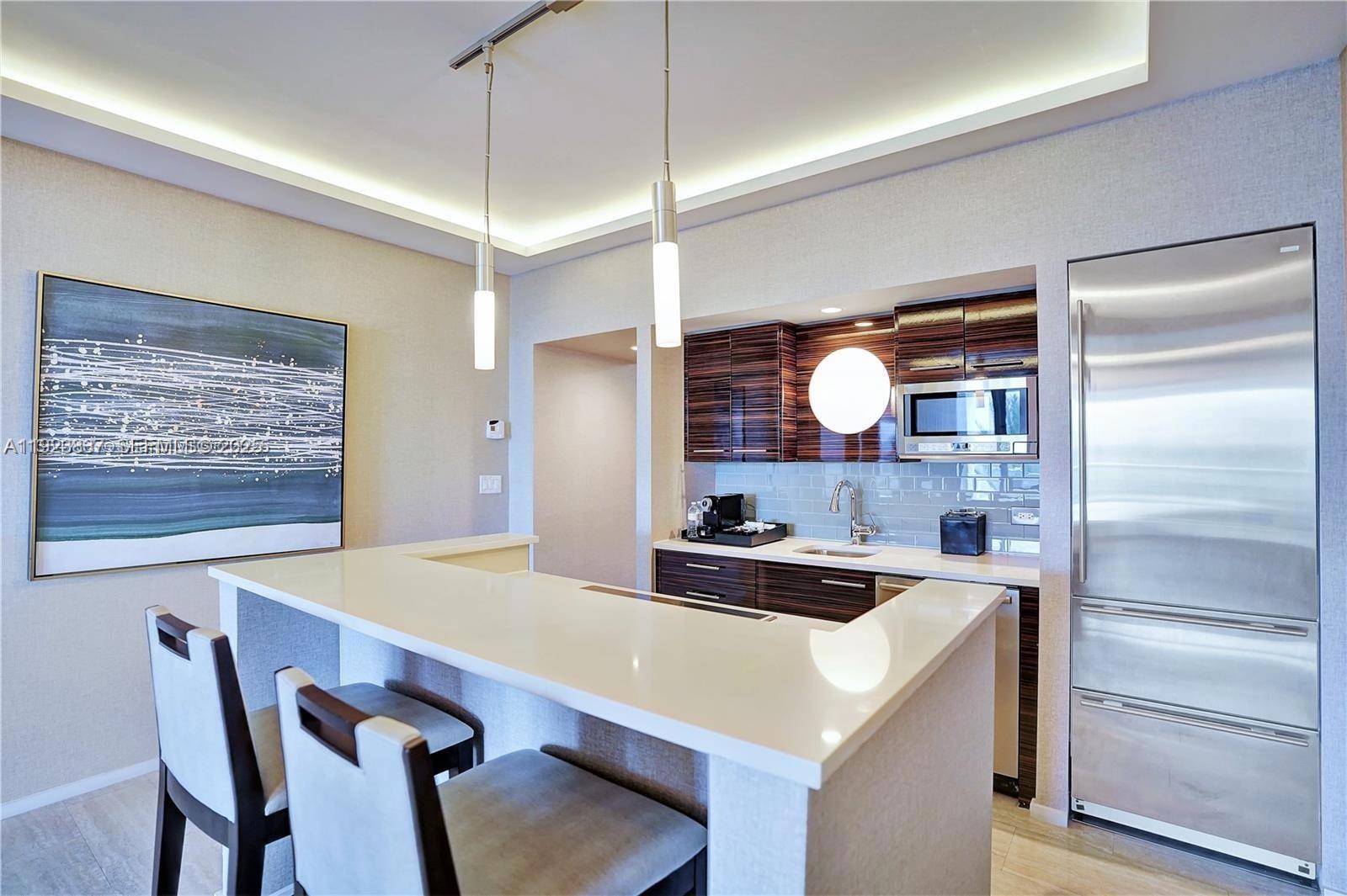 551 FLB CONDOMINIUM RESID - Residential