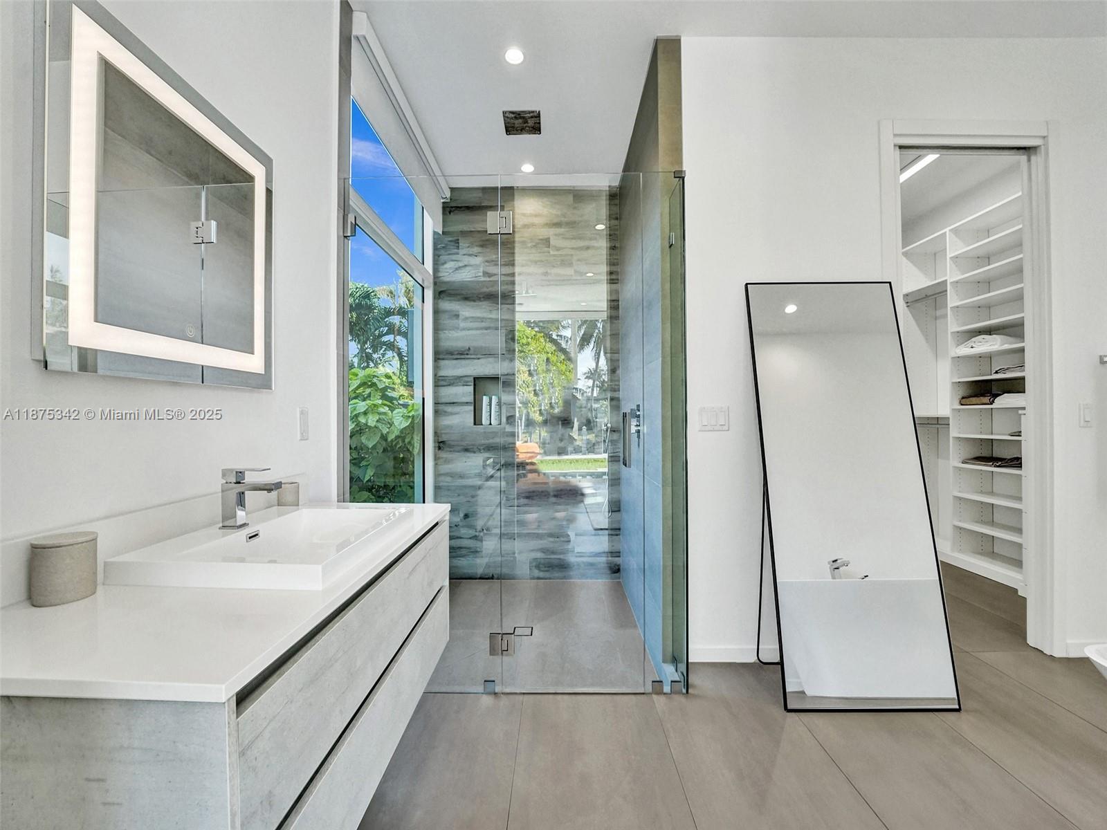 MIDDLE RIVER MANOR ADD - Residential Lease