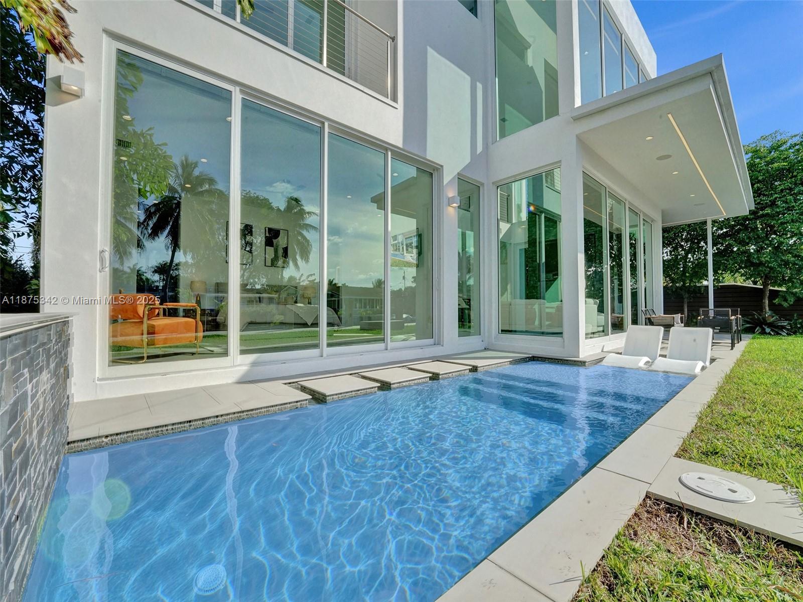 MIDDLE RIVER MANOR ADD - Residential Lease