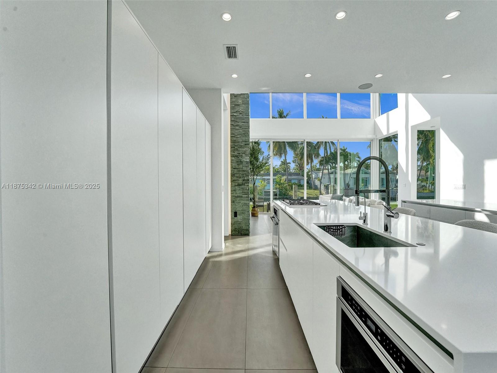 MIDDLE RIVER MANOR ADD - Residential Lease