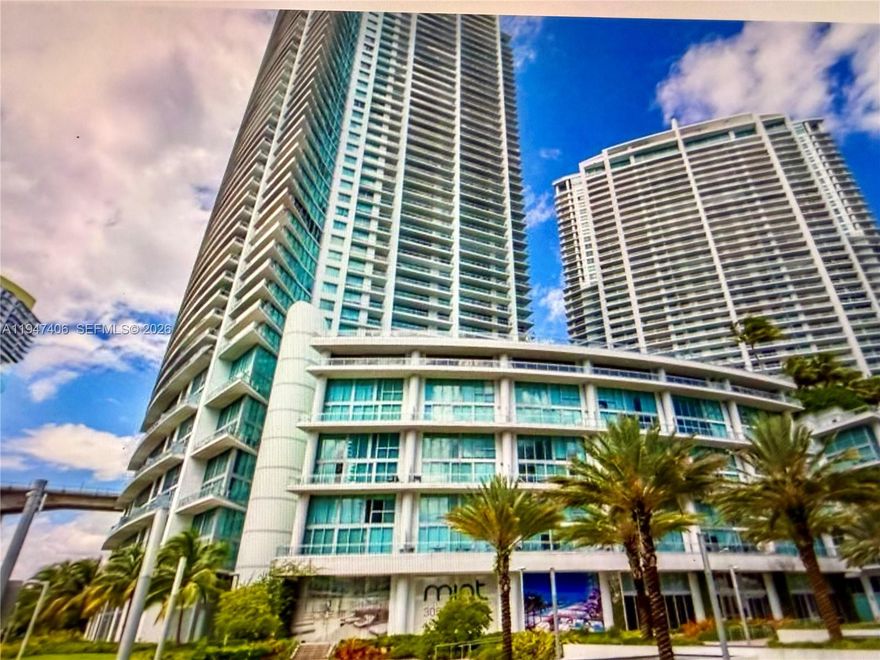 Great Investment opportunity ** Condo with amazing views and walking distance to Brickell City Center and easy access to the highway. Walk-in closet, stainless steel appliances, shades on the windows on the room and living room. Access to a State-of-the-Art pool, hot tub, exercise room, sauna, and all of the best amenities of the gorgeous and remodeled condo. Markets and shops right Downstairs. Pet-Friendly building. Tenant Occupied. Property is rented at Dec 11, 2026.