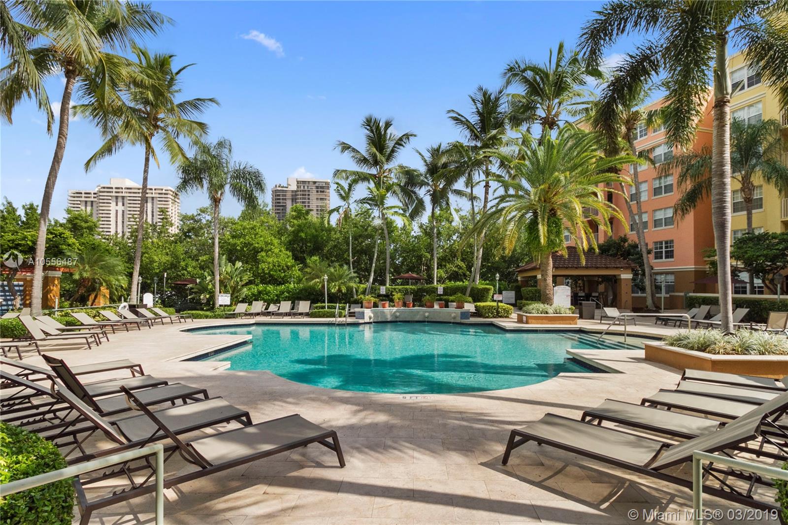 THE YACHT CLUB AT AVENTURA - Residential