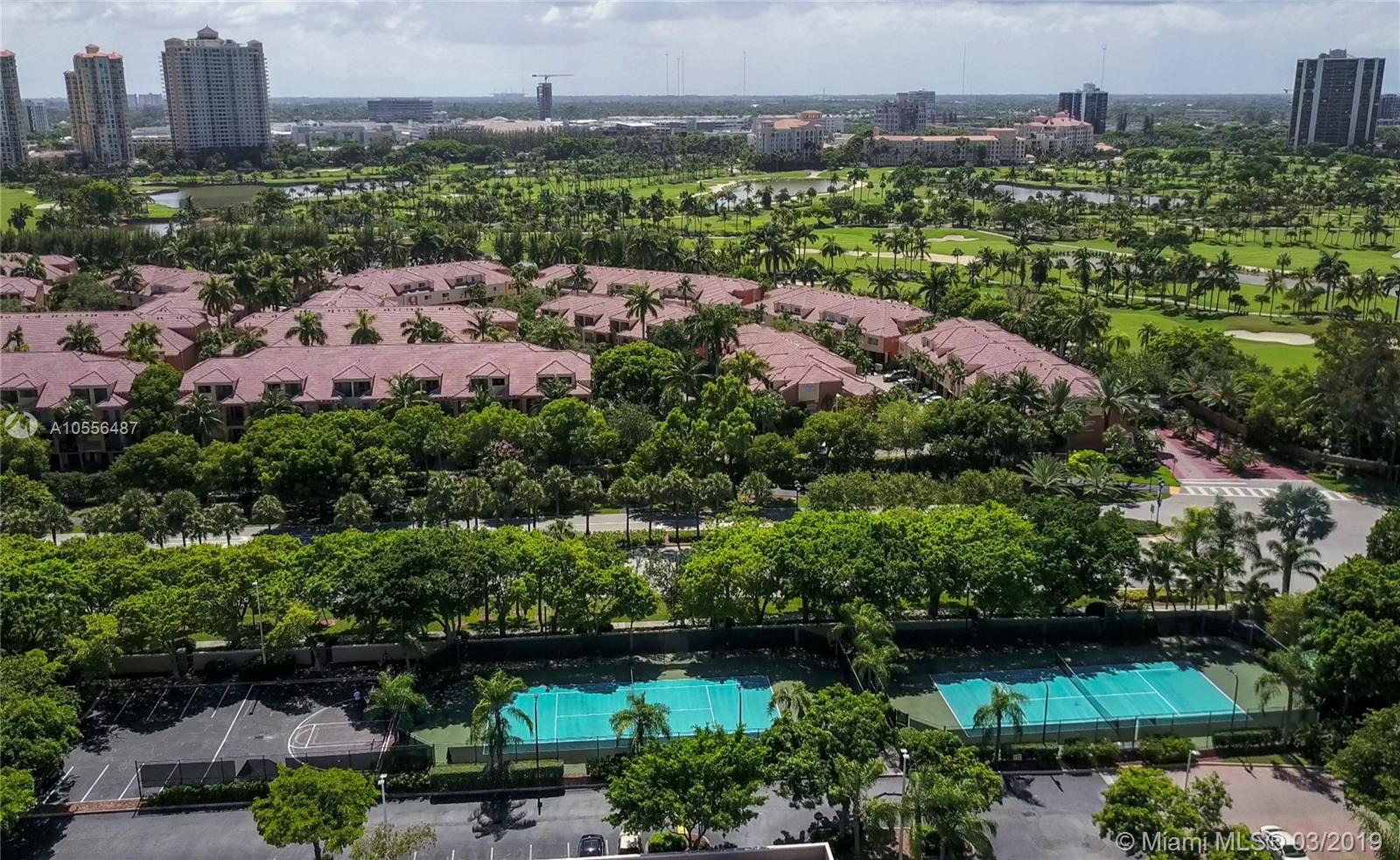 THE YACHT CLUB AT AVENTURA - Residential