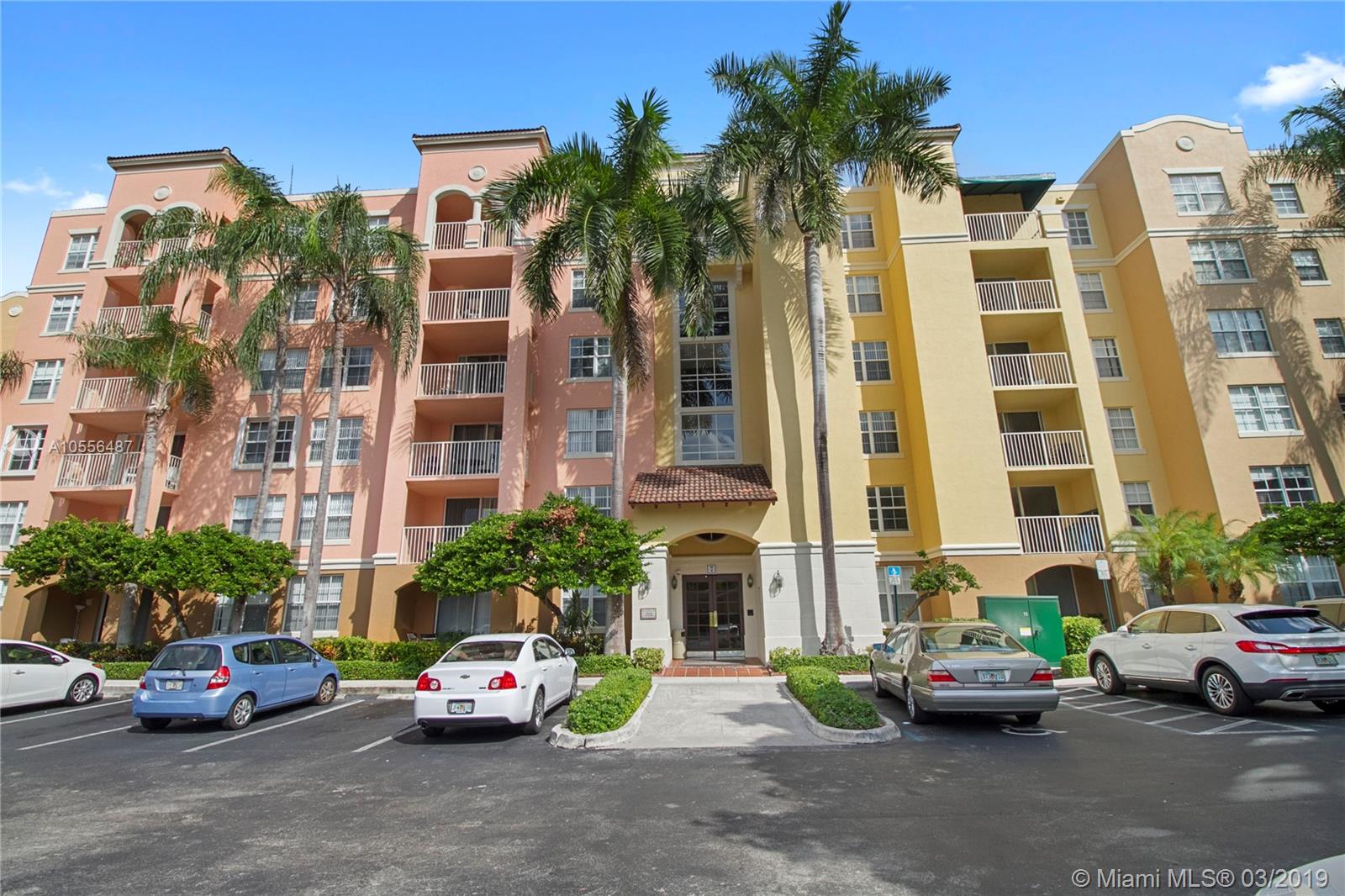 THE YACHT CLUB AT AVENTURA - Residential