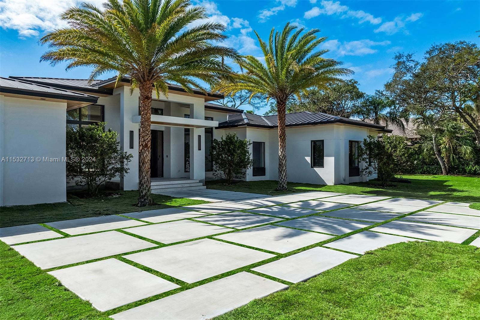 COLLINS ACRES - Residential