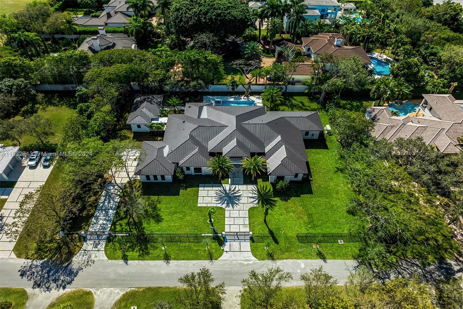 COLLINS ACRES - Residential