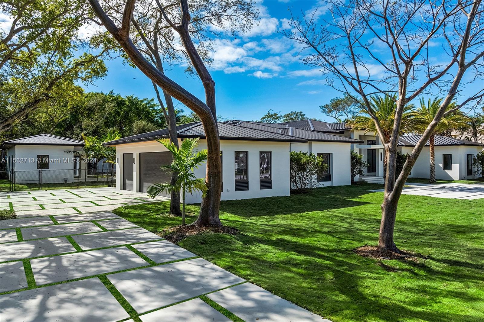 COLLINS ACRES - Residential