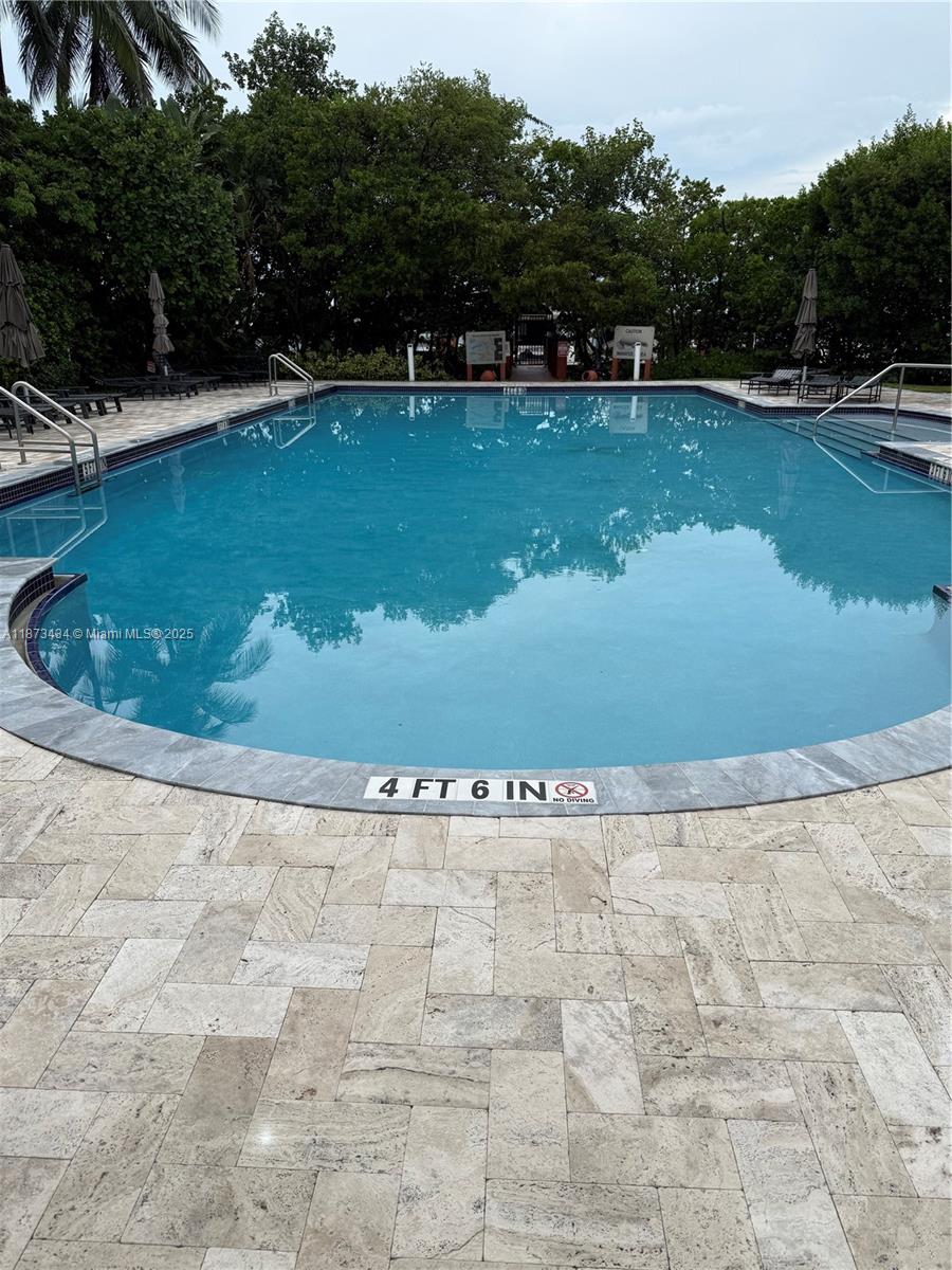 GOLDEN BAY CLUB CONDO - Residential Lease