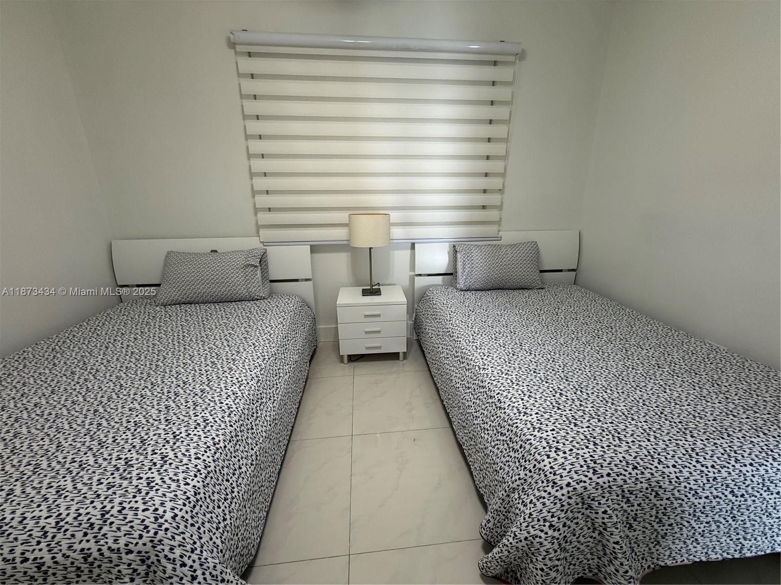 GOLDEN BAY CLUB CONDO - Residential Lease