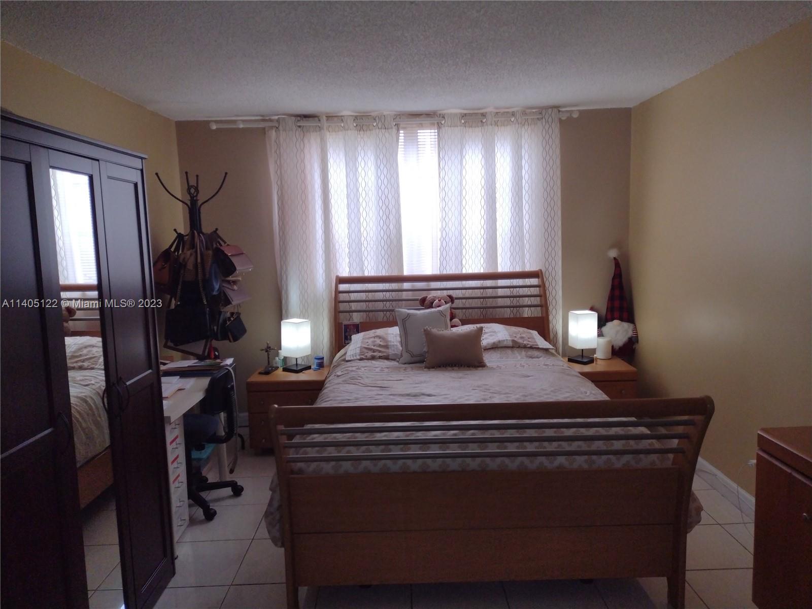 POLYNESIAN GARDENS CONDOM - Residential Lease