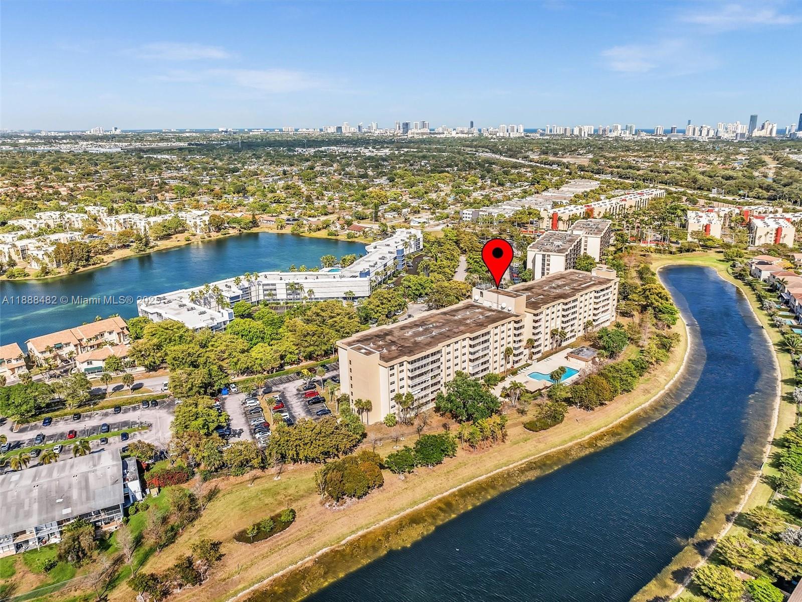 CANONGATE CONDO NO ONE - Residential