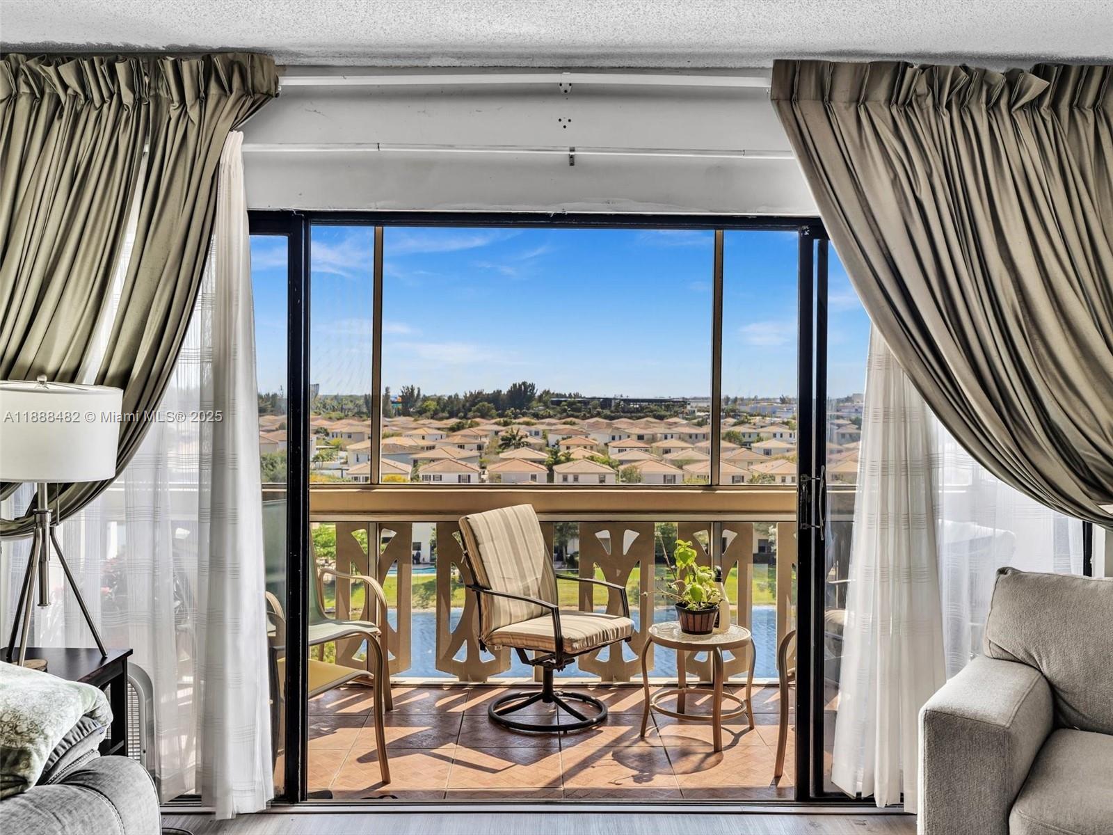 CANONGATE CONDO NO ONE - Residential