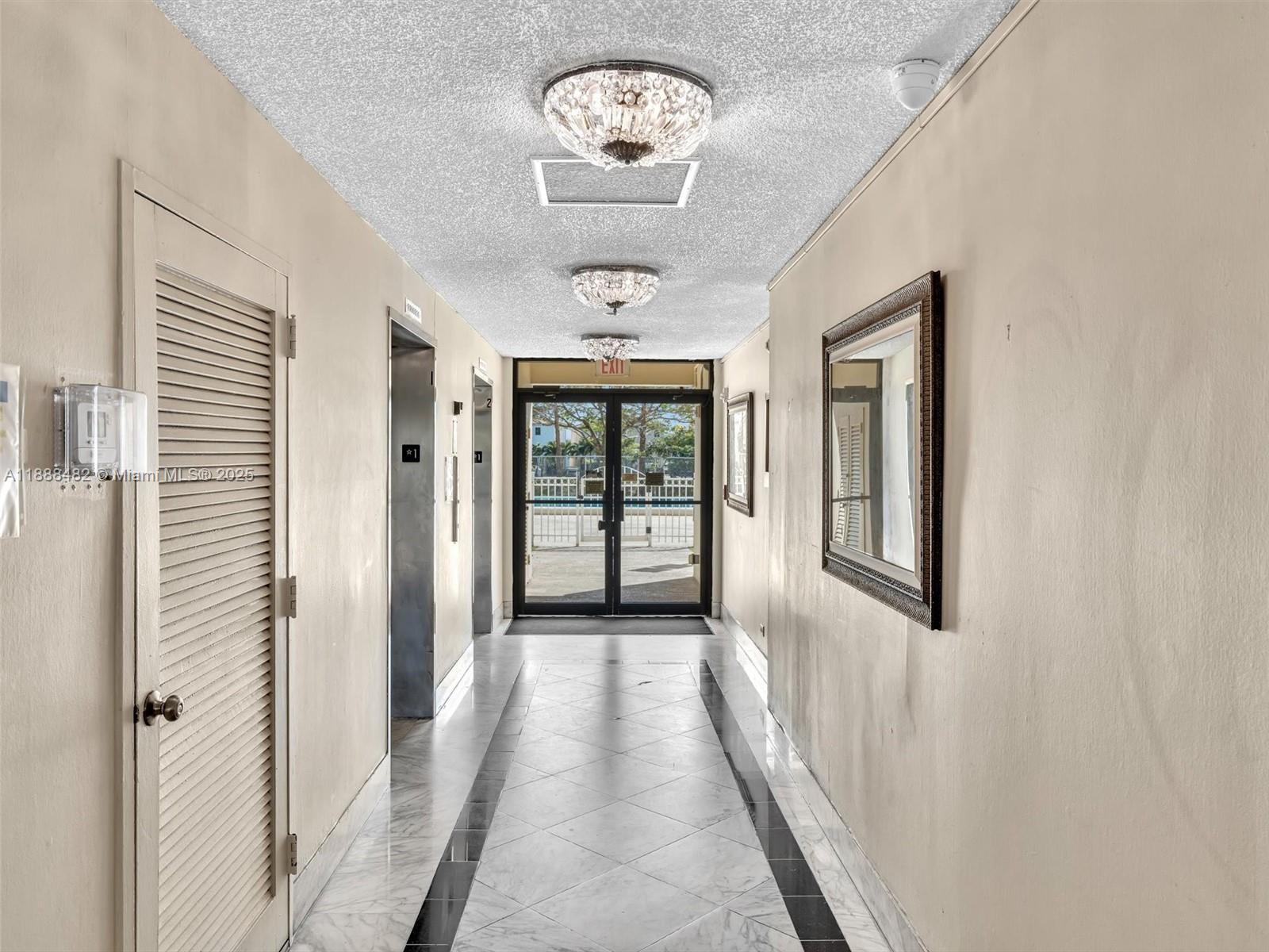 CANONGATE CONDO NO ONE - Residential