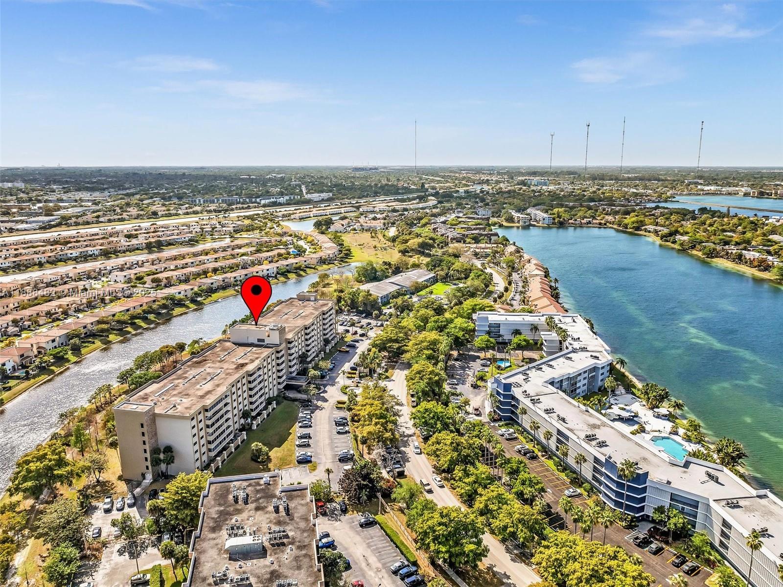 CANONGATE CONDO NO ONE - Residential