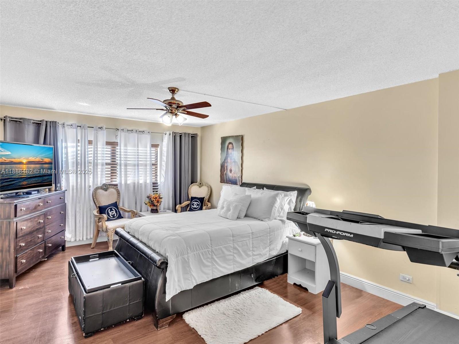 CANONGATE CONDO NO ONE - Residential