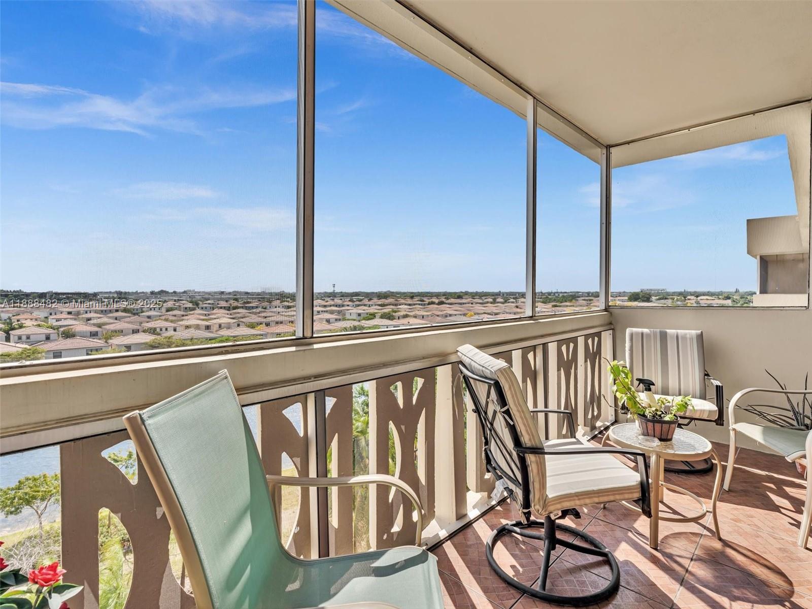 CANONGATE CONDO NO ONE - Residential