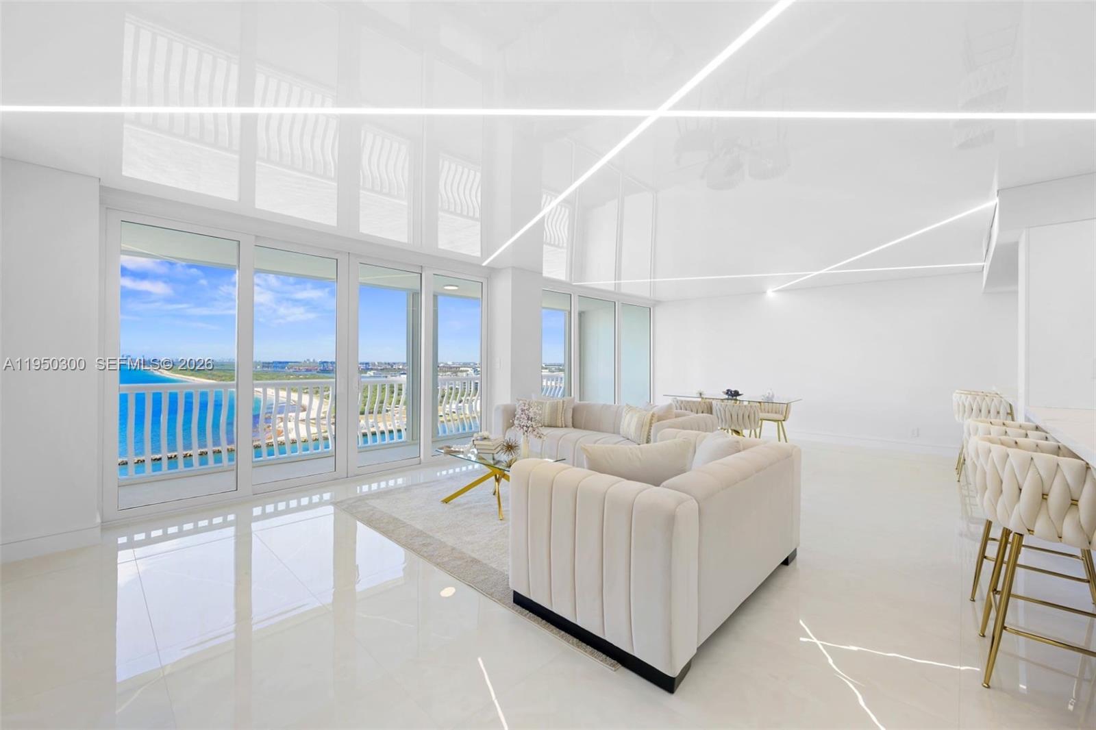 2200 S Ocean Ln 2204