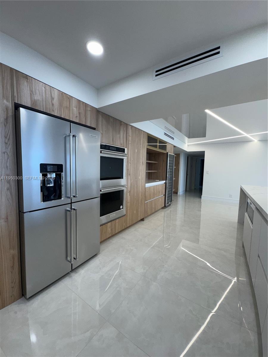 POINT OF AMERICAS PHASE I - Residential