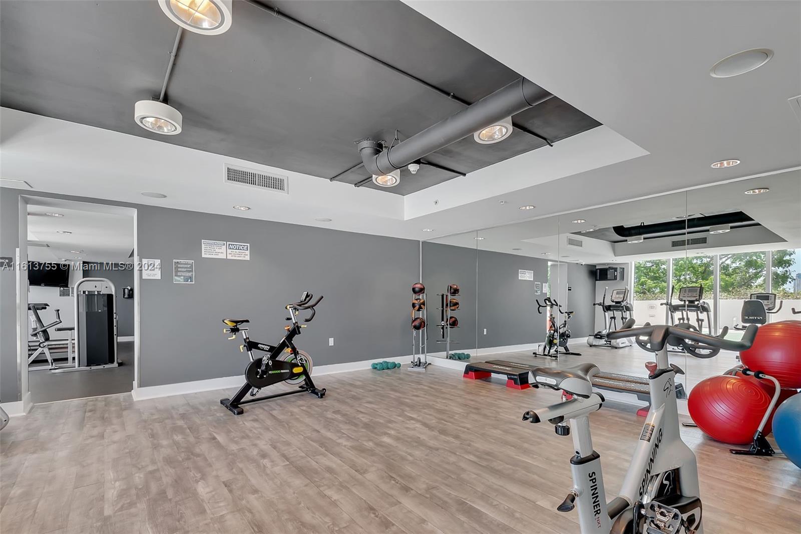 TERRAZAS RIVERPARK VILLAG - Residential