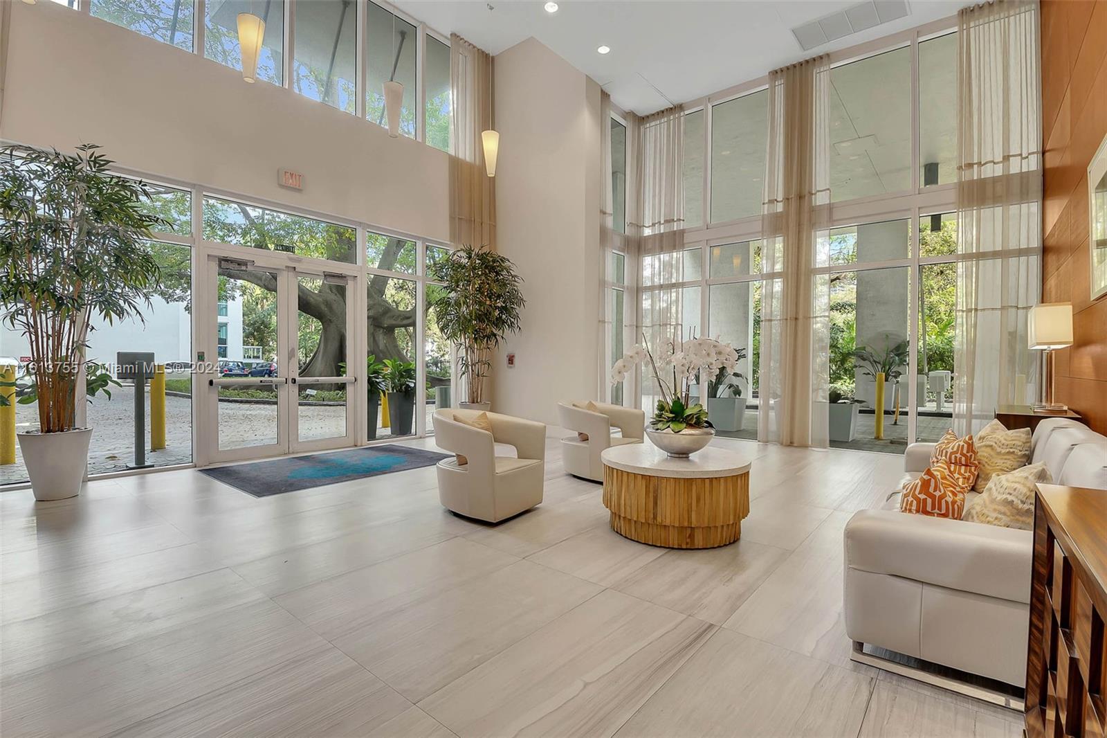 TERRAZAS RIVERPARK VILLAG - Residential