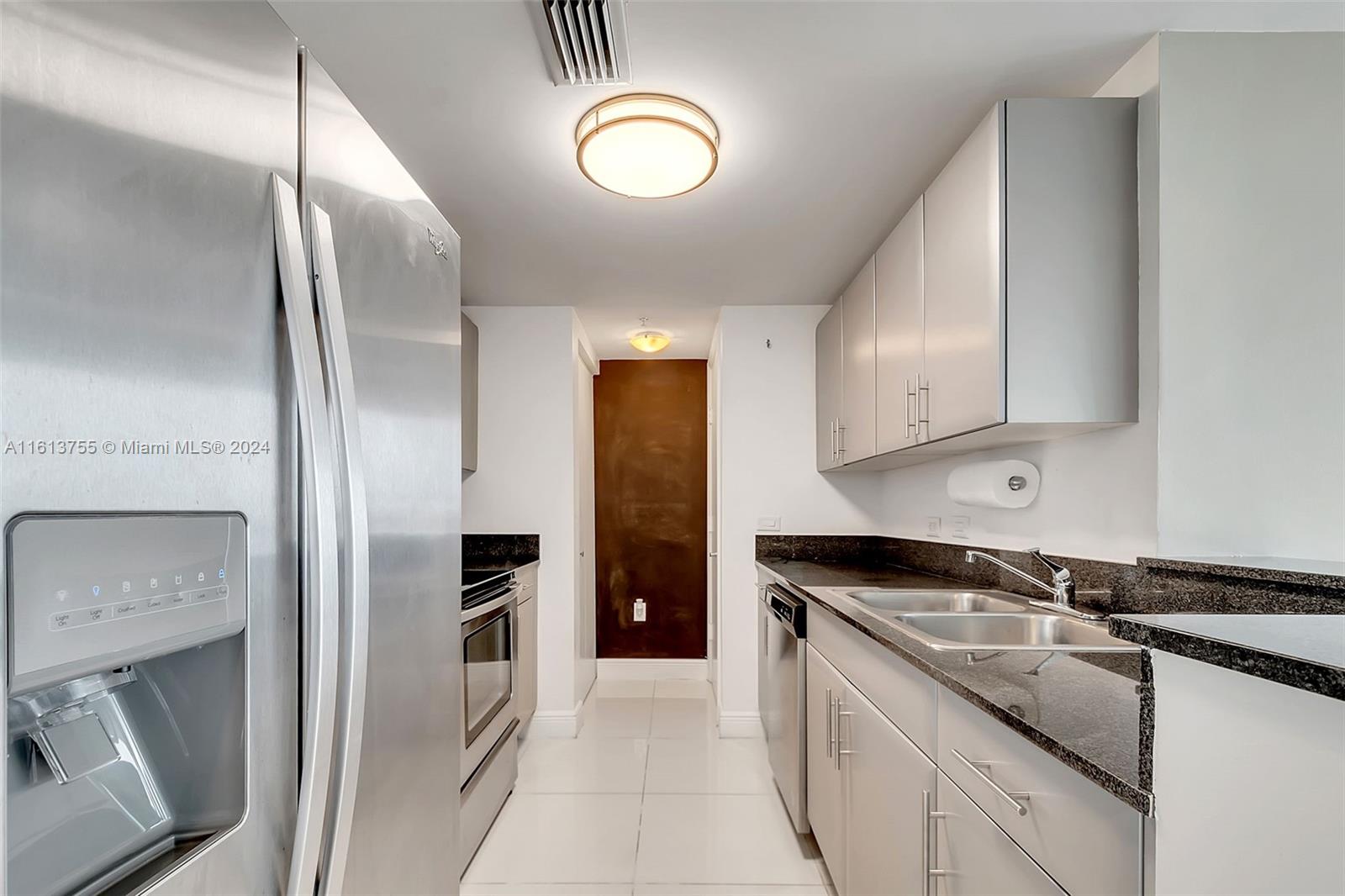 TERRAZAS RIVERPARK VILLAG - Residential