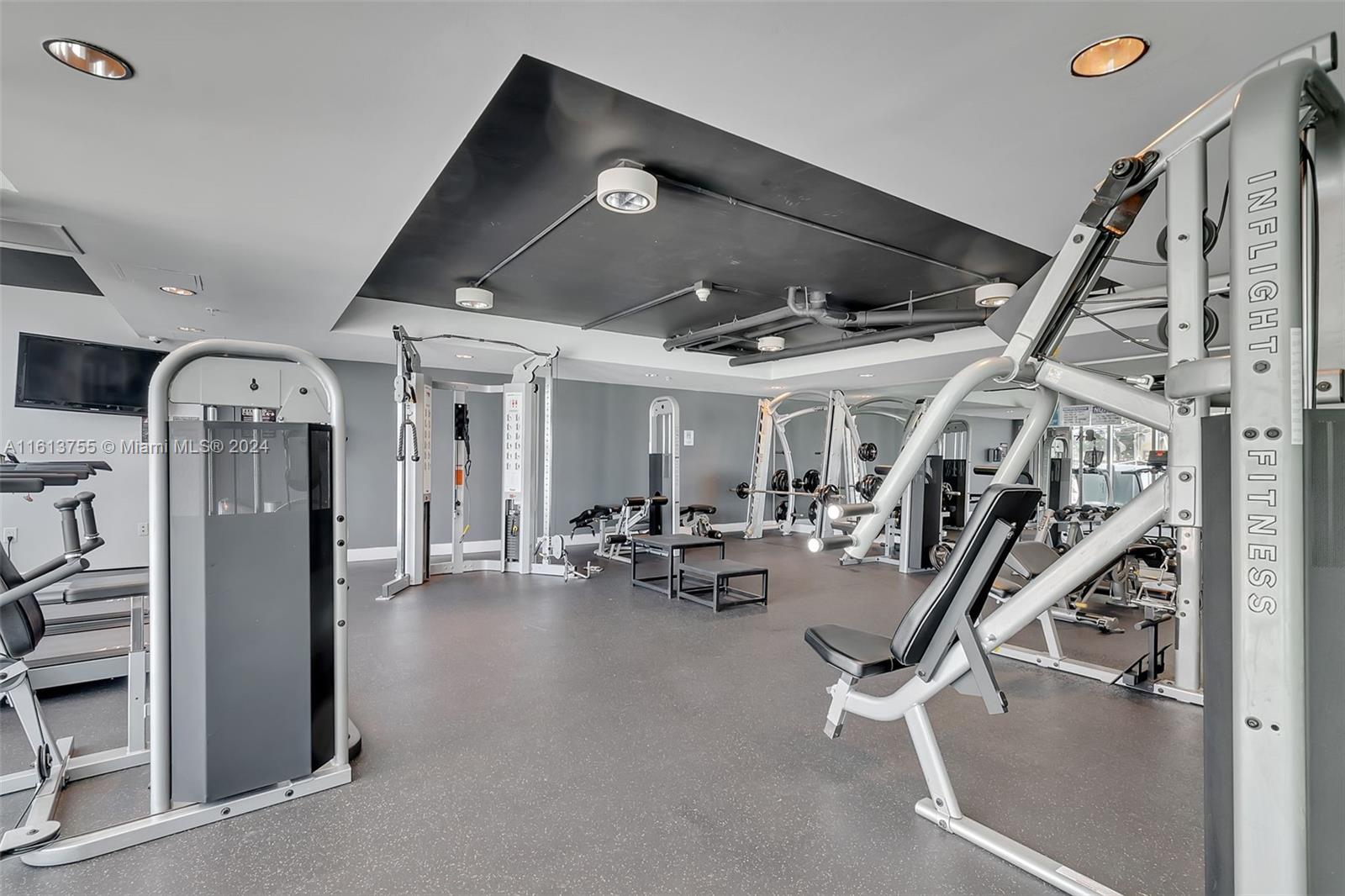 TERRAZAS RIVERPARK VILLAG - Residential