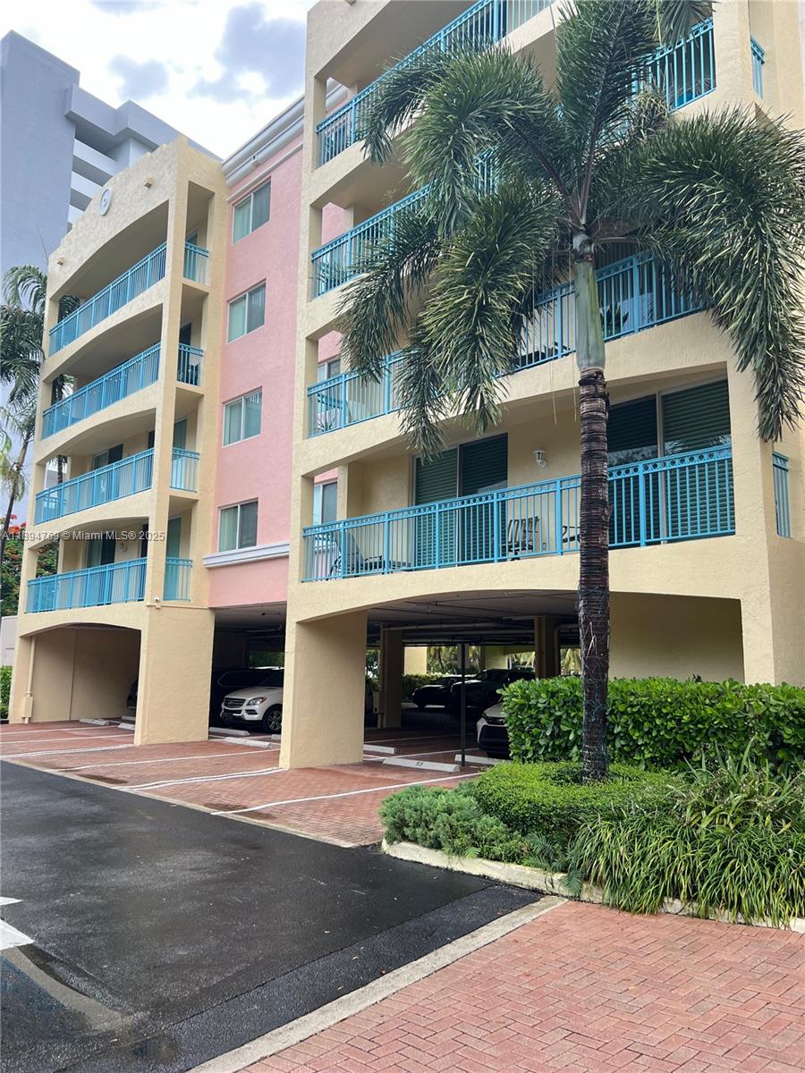HALLANDALE BEACH PRIVATE - Residential Lease