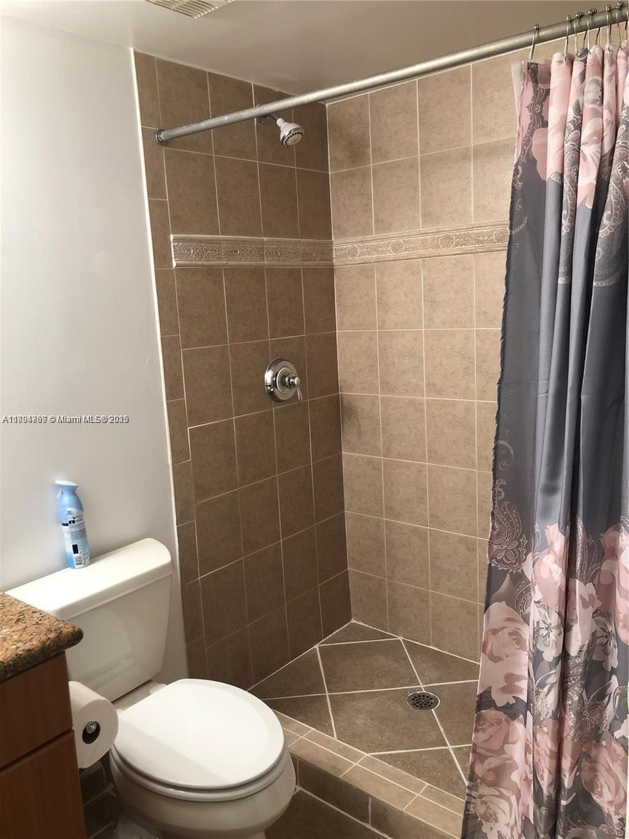 HALLANDALE BEACH PRIVATE - Residential Lease
