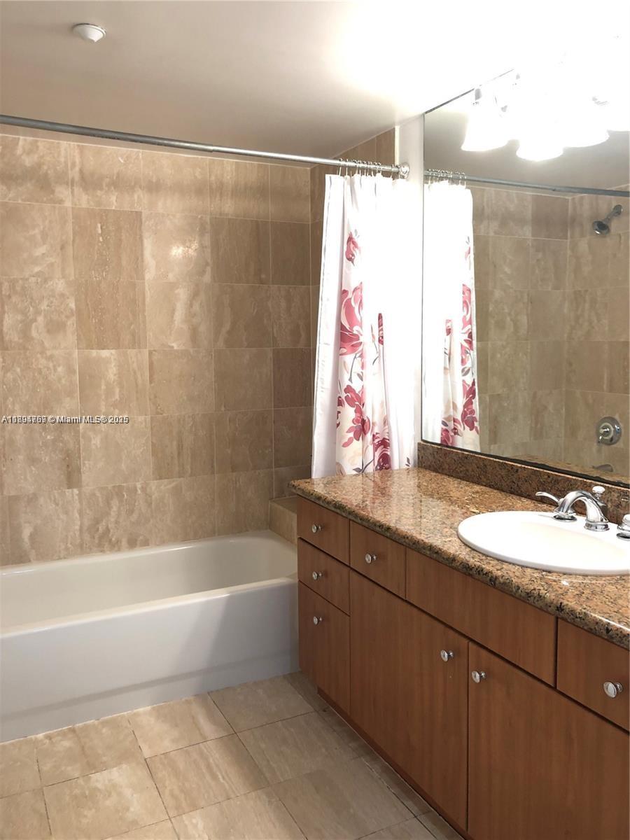 HALLANDALE BEACH PRIVATE - Residential Lease