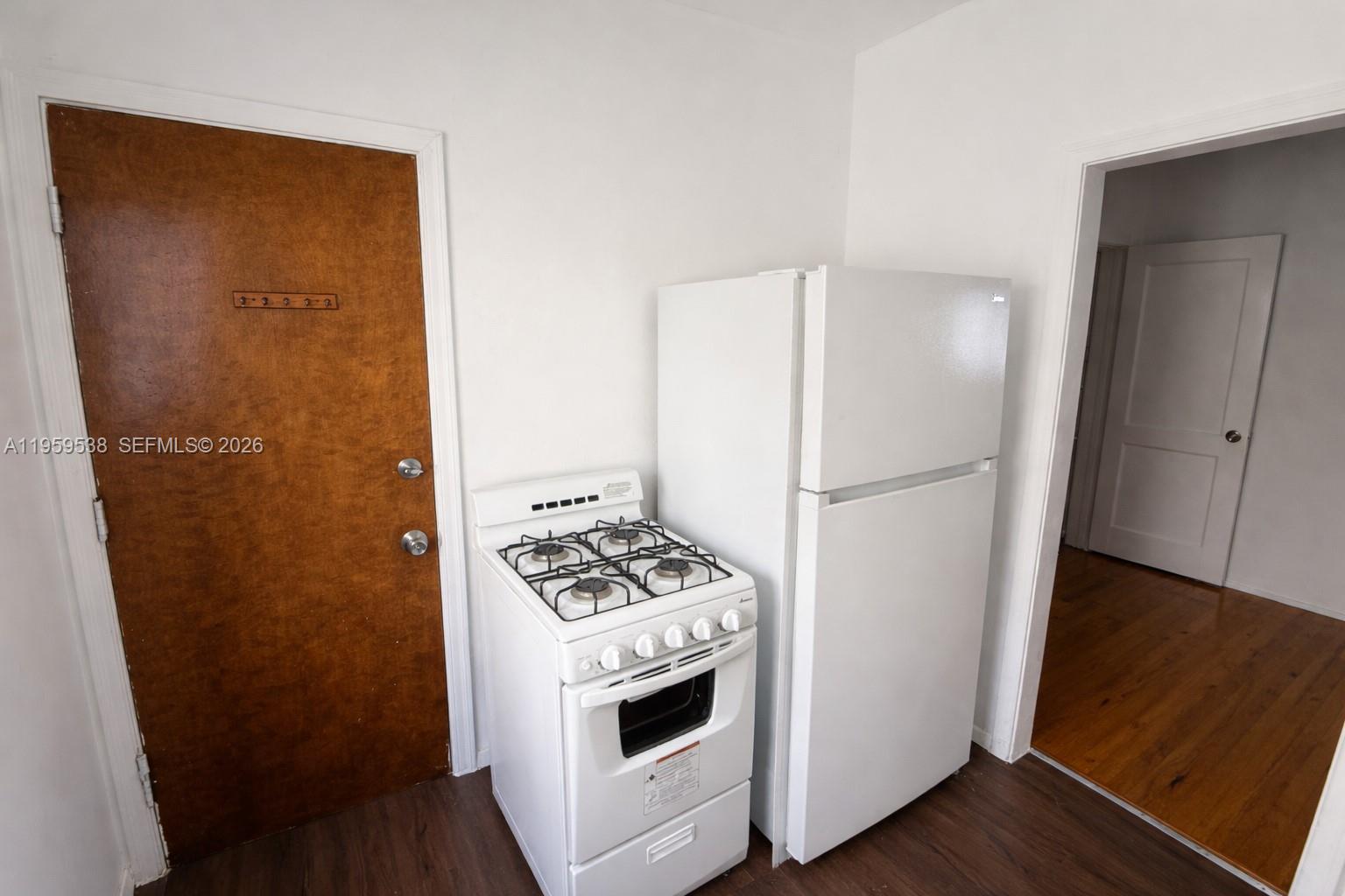 OCEAN SIDE OF ISLE OF - Residential Lease