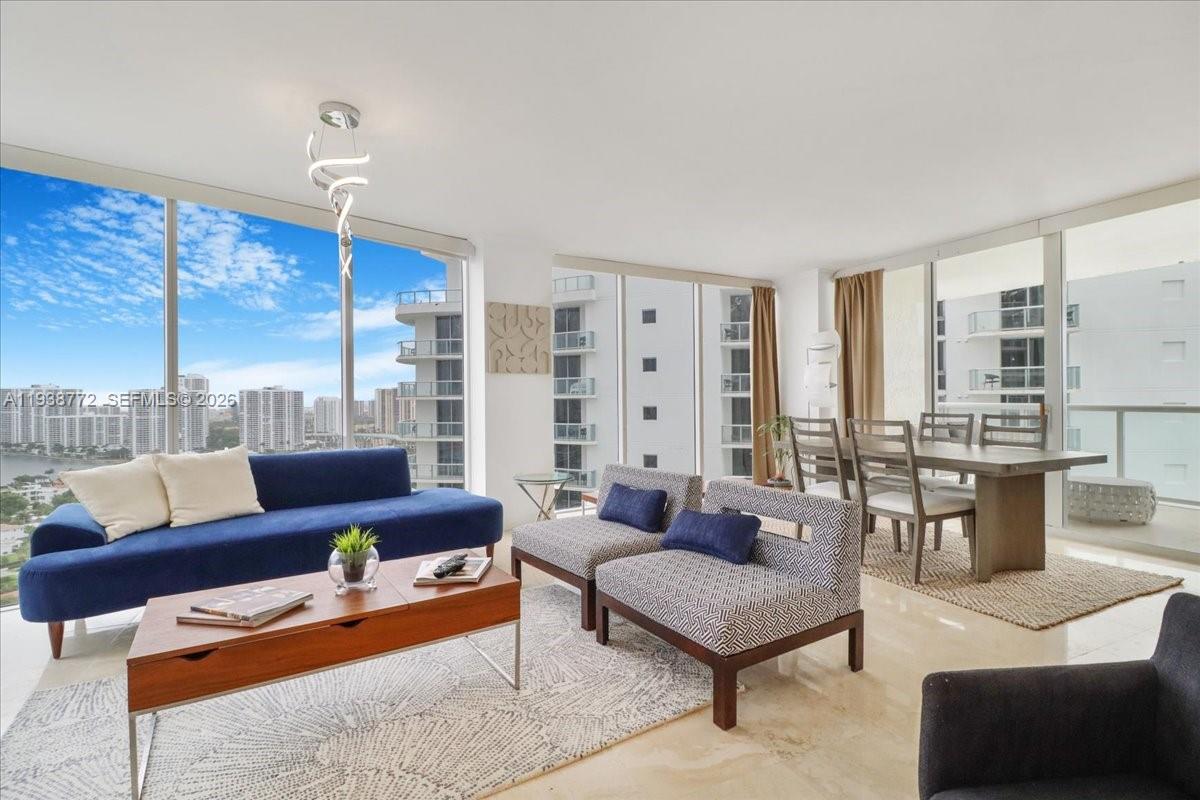 18671 Collins Ave 2404