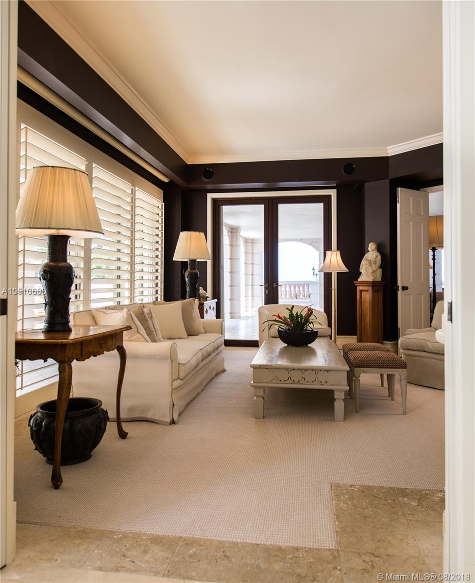 OCEANSIDE FISHER ISL COND - Residential