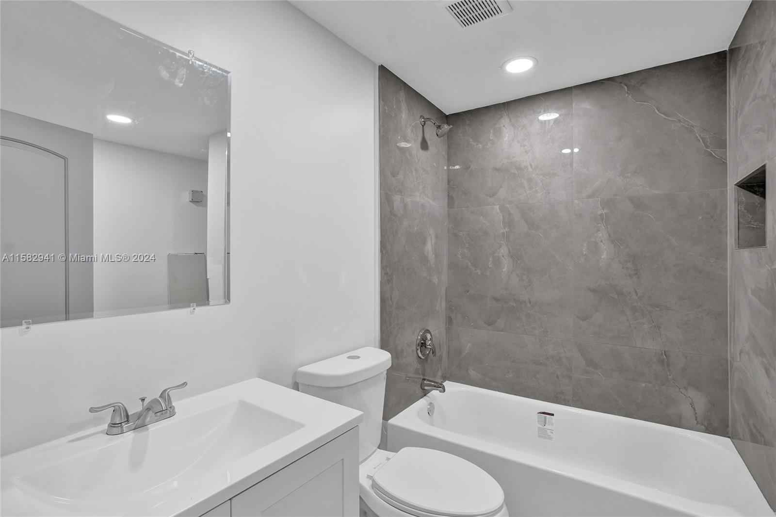 HEATHGATE 2ND ADD - Residential