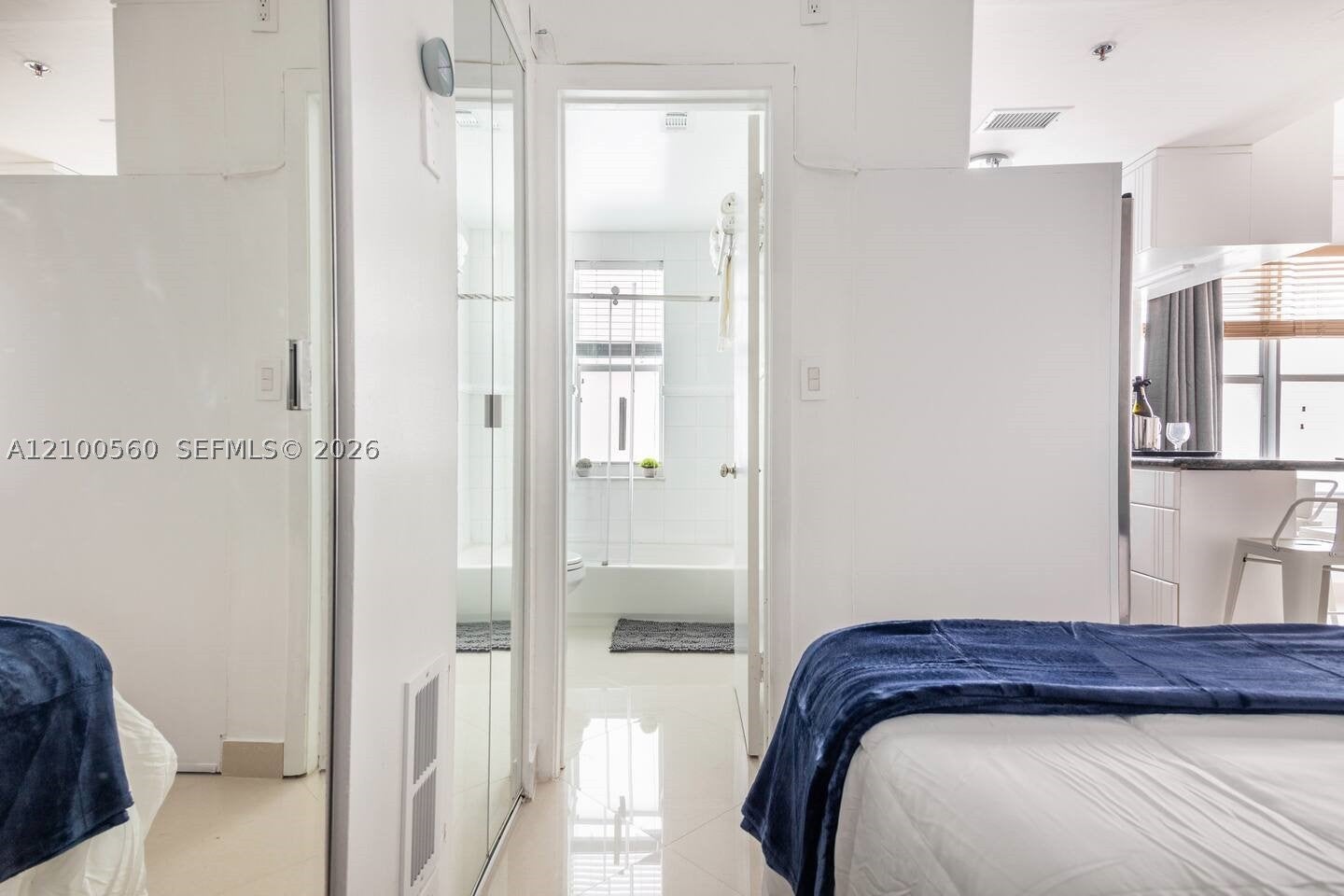 918 Ocean Dr 201