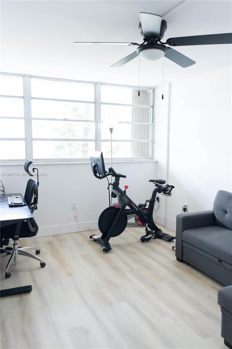 KEYSTONE HARBOR CLUB COND - Residential Lease