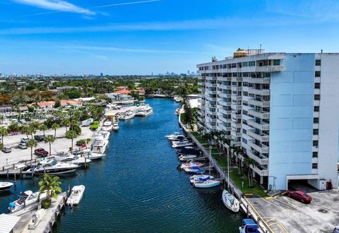 13155 Ixora Ct 512 North Miami FL 33181