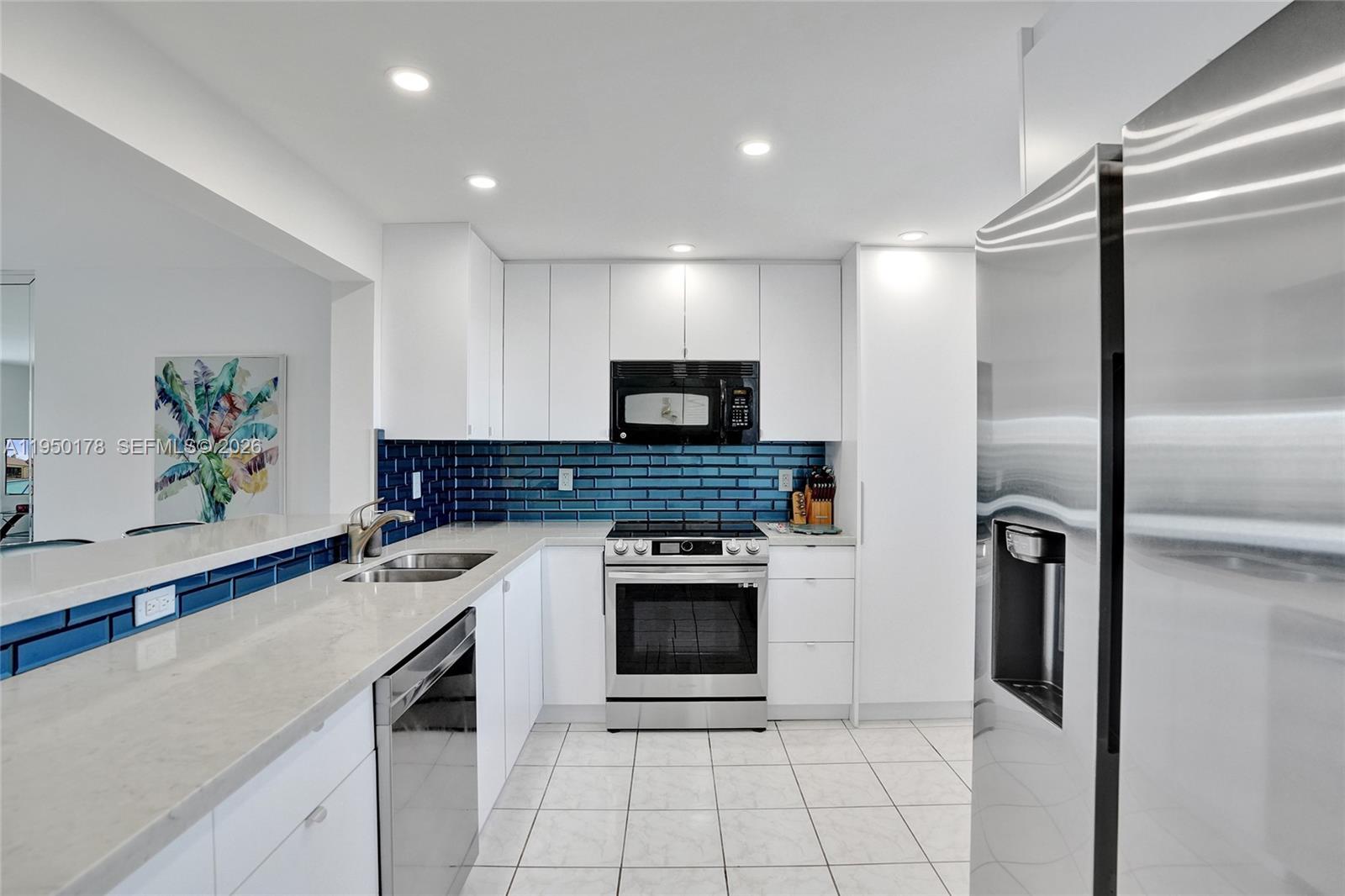 MEADOWBROOK LAKES VIEW CO - Residential