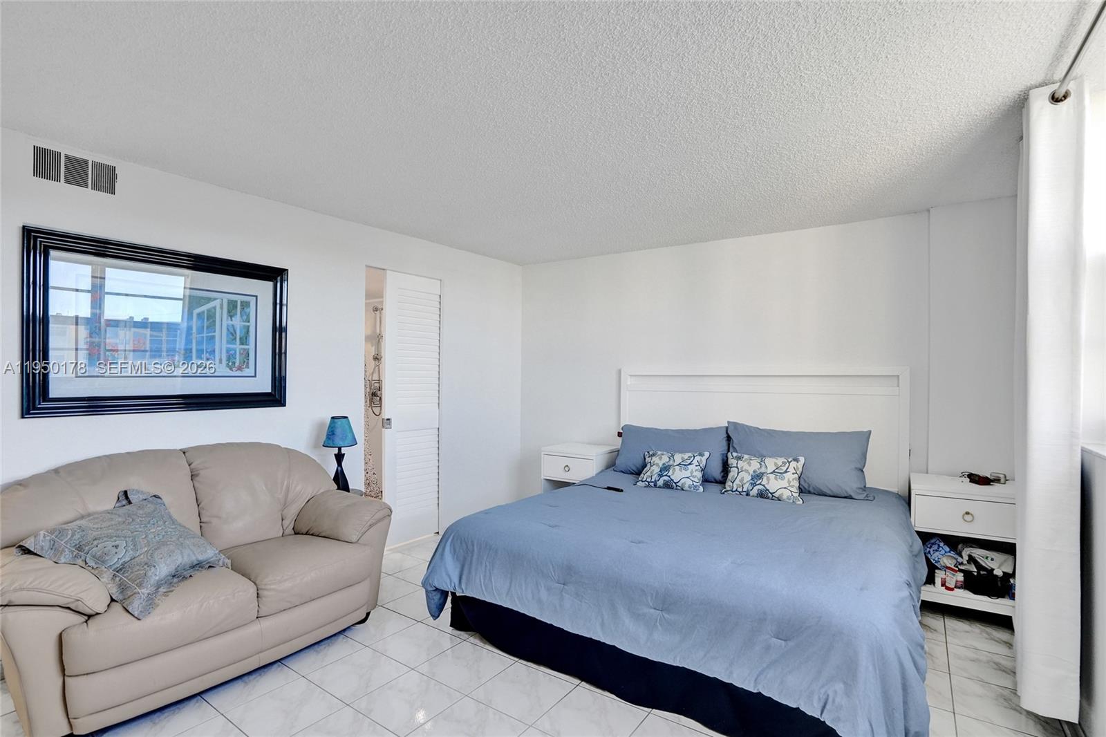 View photos, virtual tours, details... 200 SE 5th Ave 405