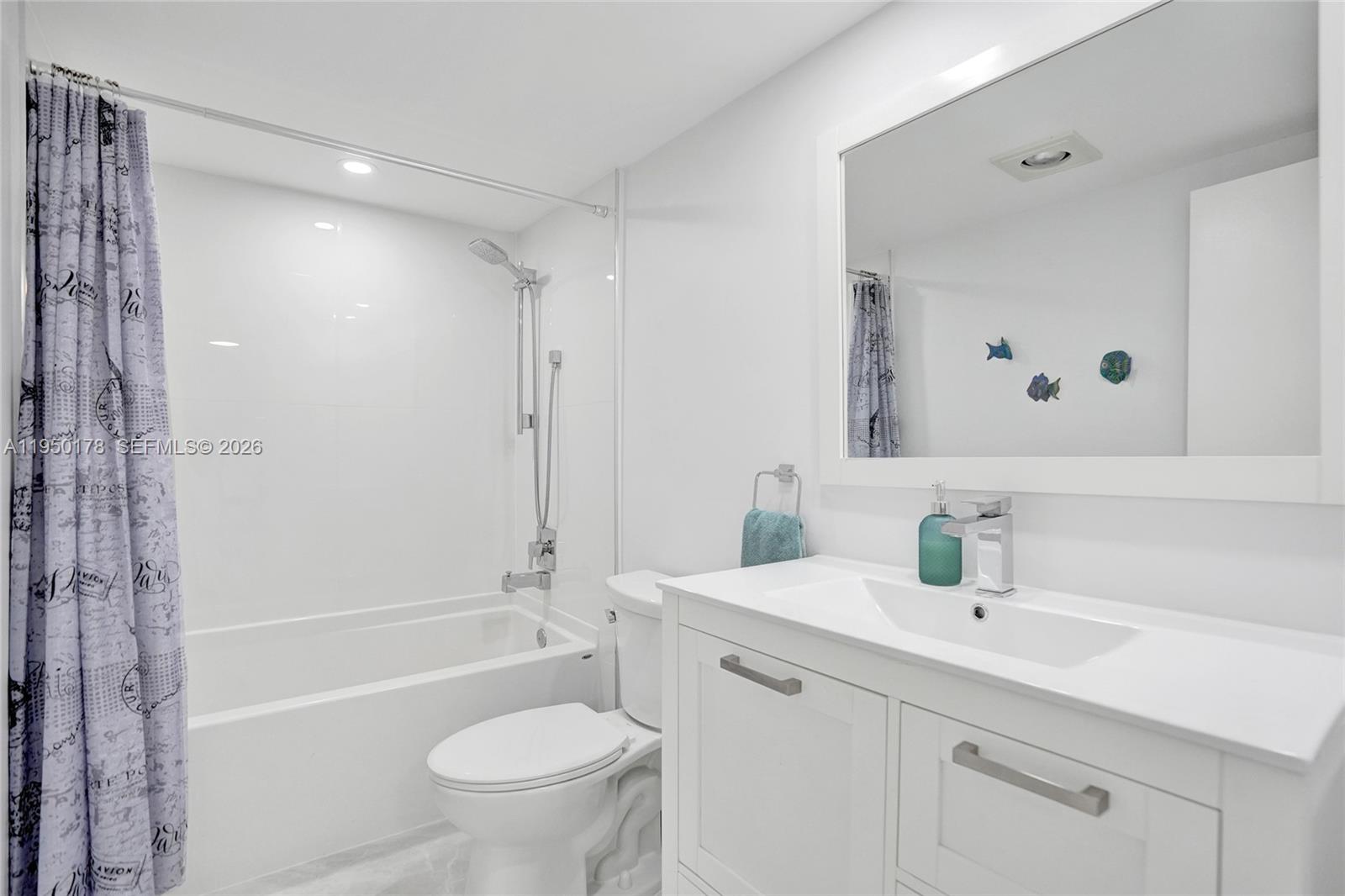 MEADOWBROOK LAKES VIEW CO - Residential